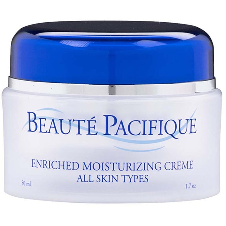 Beauté Pacifique Enriched Moisturizing Creme 50 ml fugtgivende ansigtscreme i hvid krukke med blåt låg