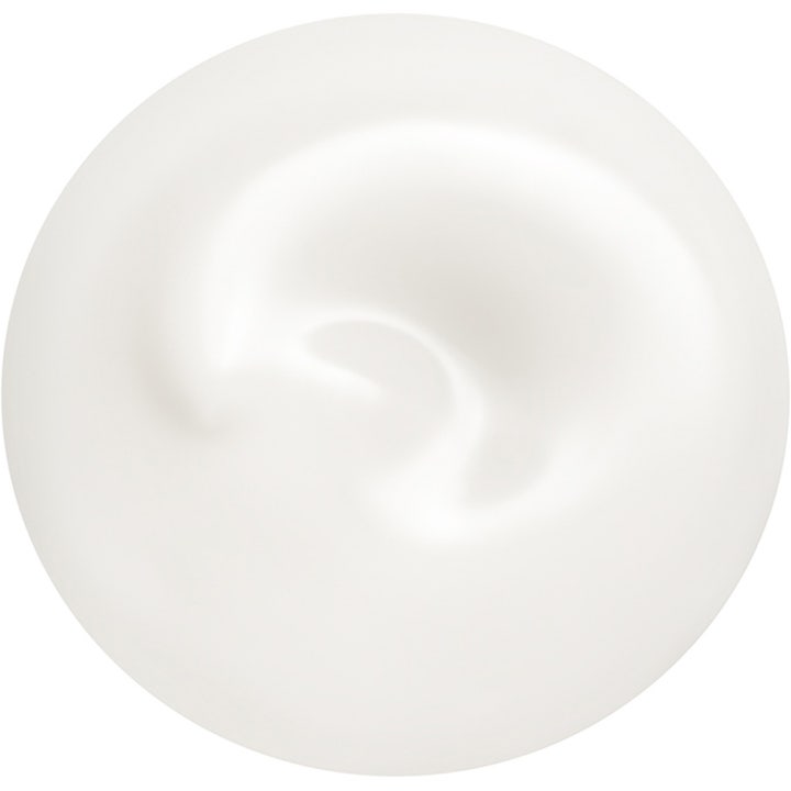 Shiseido Total Revitalizer Liquid 70 ml dagcreme med en let og cremet hvid tekstur der giver fugt