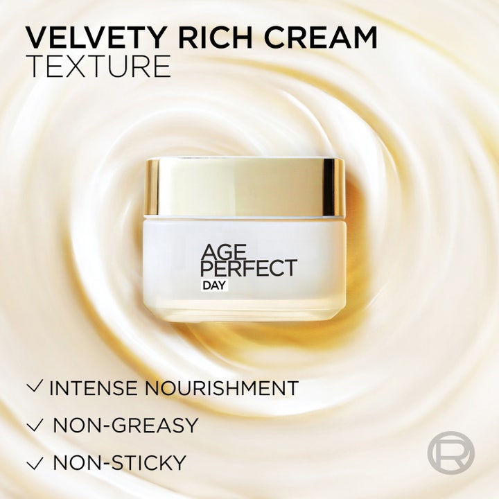 L'Oréal Paris Age Perfect Night Cream 50 ml i glasruk på en baggrund af fyldig fløjlsblød creme