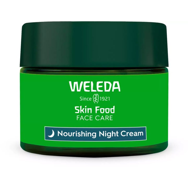 Weleda Skin Food Nourishing Night Cream nærende natcreme i grøn glaskrukke med mørkegrønt låg og hvid tekst
