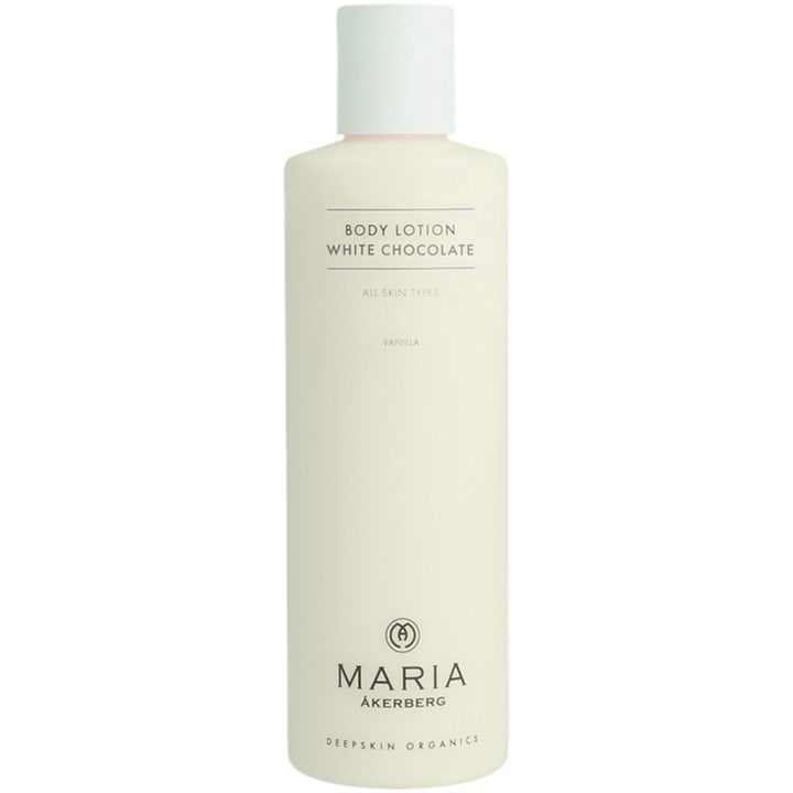 Maria Åkerberg Body Lotion White Chocolate blødgørende kropspleje i en minimalistisk cremehvid plastflaske med hvidt låg