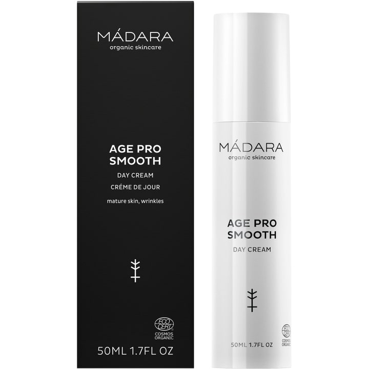 MÁDARA AGE PRO Smooth Day Cream 50 ml udglattende dagcreme til moden hud i hvid pumpeflaske og sort æske