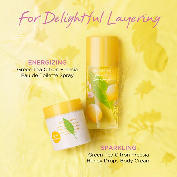 Elizabeth Arden Green Tea Citron Freesia 500 ml opkvikkende body cream og parfume på gul baggrund til layering.