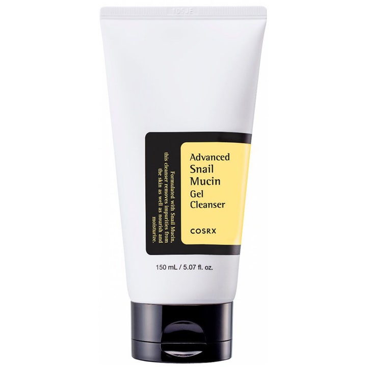 COSRX Advanced Snail Mucin Gel Cleanser 150 ml fugtgivende rens med snigelslem i hvid tube med gul etiket