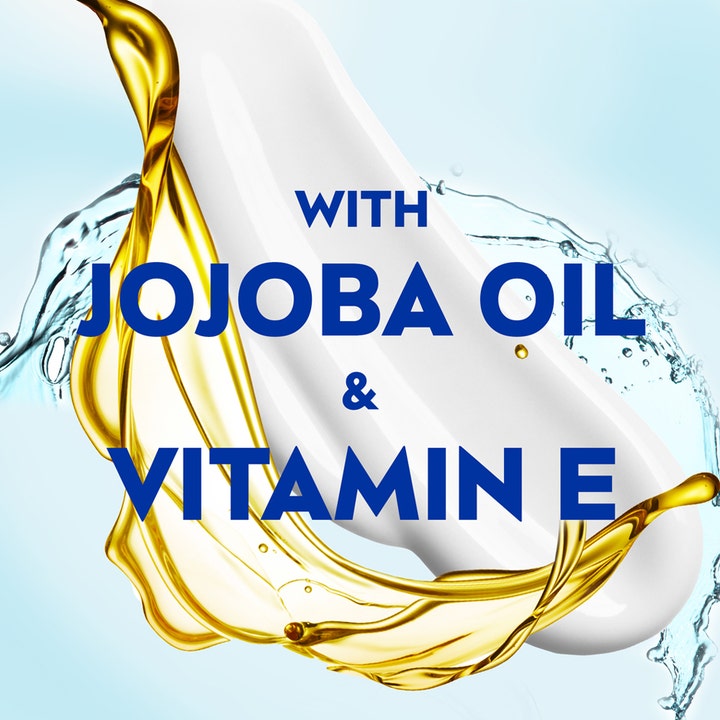 NIVEA Soft 75 ml fugtgivende creme med jojobaolie og E-vitamin hvid tekstur med gyldne oliedråber og vand