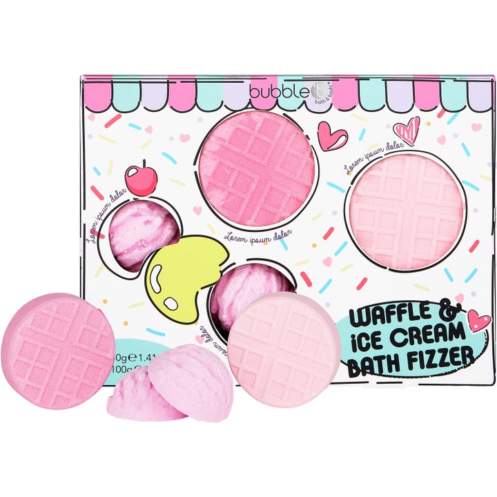 Bubble T Waffle & Ice Cream Bath Fizzer 100g badebomber skaber et sjovt bad med lyserøde vafler i en farverig æske.