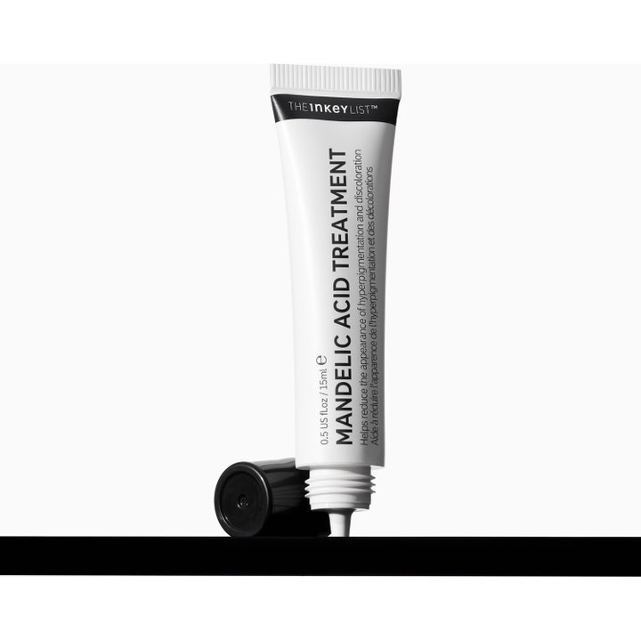 The INKEY List Mandelic Acid Treatment 15 ml serum mod hyperpigmentering i hvid tube med sort låg og papæske