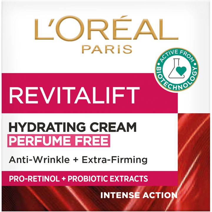 L'Oréal Paris Revitalift Hydrating Cream 50 ml parfumefri dagcreme mod rynker i hvid og pink emballage med Pro-Retinol.