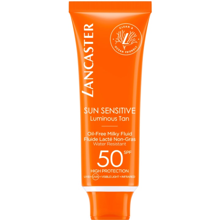 Lancaster Sun Sensitive Luminous Tan SPF 50 solcreme giver høj beskyttelse i en orange tube med hvid skrift