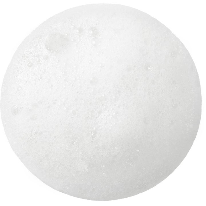 I'm from Fig Enzyme Powder Cleanser 50 g eksfolierende ansigtsrens med en luftig hvid skumtekstur og fine bobler
