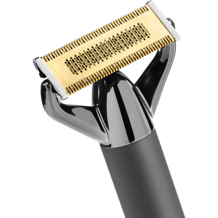 BaByliss Super X Metal X Blade 1 stk skægtrimmer giver præcis barbering med guldskær og et blankt sort hoved.
