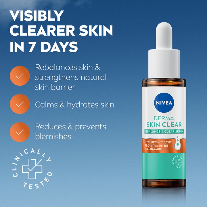 NIVEA Derma Skin Clear 30 ml serum med niacinamid og hyaluronsyre i en ravgul glasflaske mod urenheder