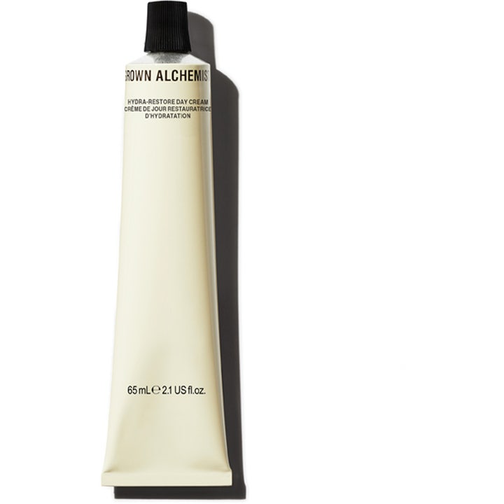 Grown Alchemist Hydra-Restore Day Cream 65 ml fugtgivende ansigtscreme i en stilren hvid tube med sort låg
