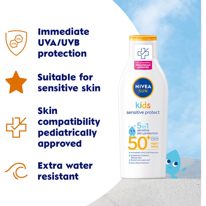 NIVEA Sun Kids Protect & Sensitive Lotion SPF50+ 200 ml vandafvisende solcreme i hvid flaske til børn