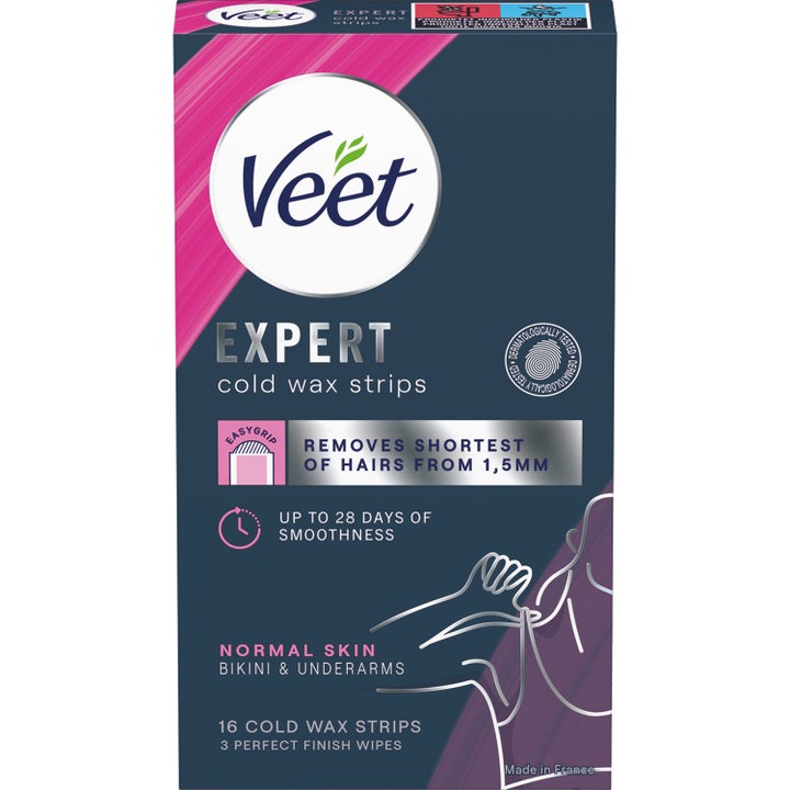 Veet Expert Cold Wax Strips 16 stk hårfjerning til bikini og armhuler i mørkeblå æske med pink detaljer.
