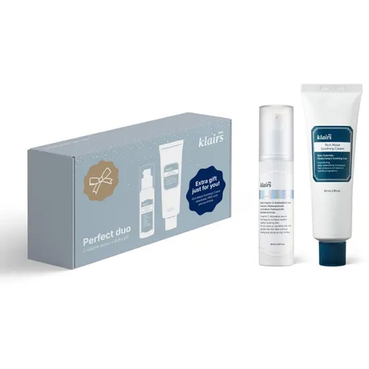 Klairs Perfect Duo 2 stk ansigtsplejesæt med glødgivende serum og fugtgivende creme i lyseblå æske og hvid tube