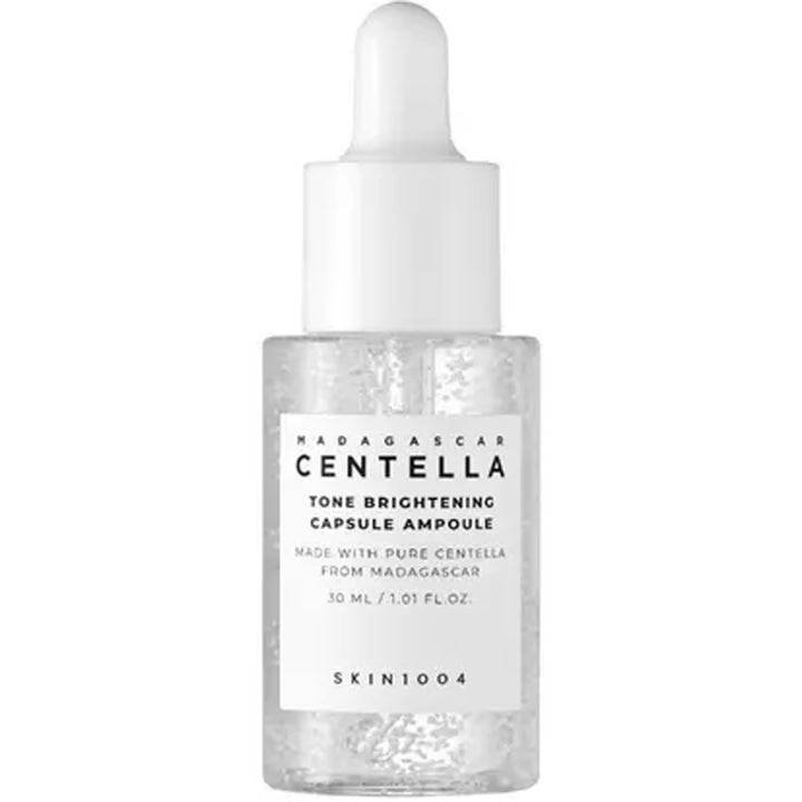 SKIN1004 Madagascar Centella Tone Brightening Capsule Ampoule 30 ml beroligende serum i klar glasflaske med hvid pipette