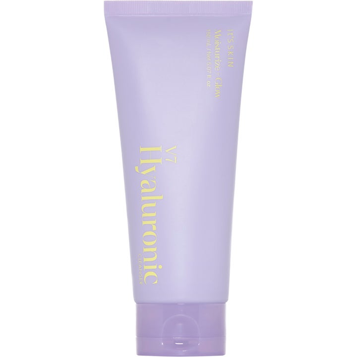 It'S SKIN V7 Hyaluronic Cleanser 150 ml fugtgivende ansigtsrens i en mat lilla tube med gul skrift