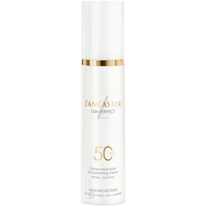 Lancaster Sun Perfect Illuminating Cream 50 ml solcreme til ansigtet i hvid pumpeflaske med guld og SPF 50