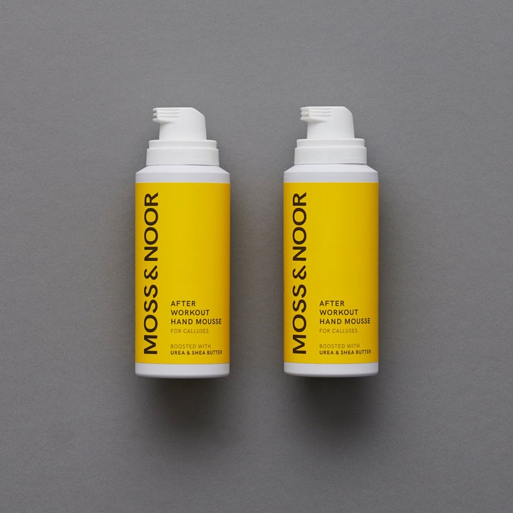 Moss & Noor After Workout Hand Mousse 2-pak 200 ml fugtgivende håndcreme i gule flasker med pumpe