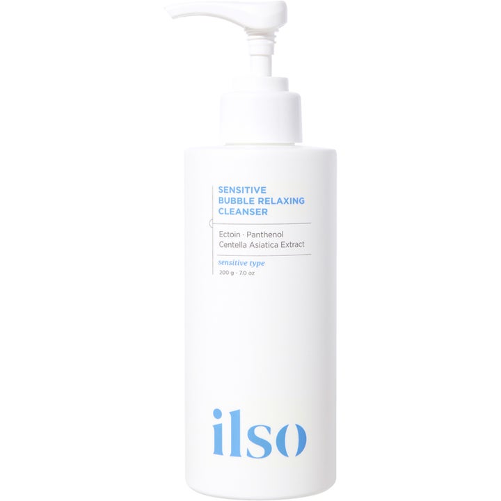 ilso Sensitive Bubble Relaxing Cleanser 200 g beroligende ansigtsrens i hvid flaske med praktisk pumpe