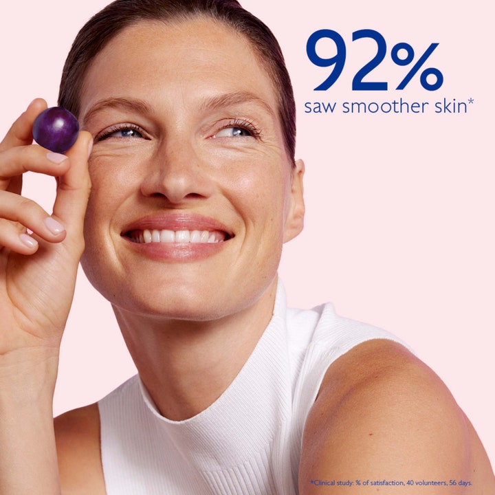 Caudalie Resveratrol-Lift Lightweight Firming Cashmere Cream 40 ml ansigtscreme giver glattere hud hos 92%