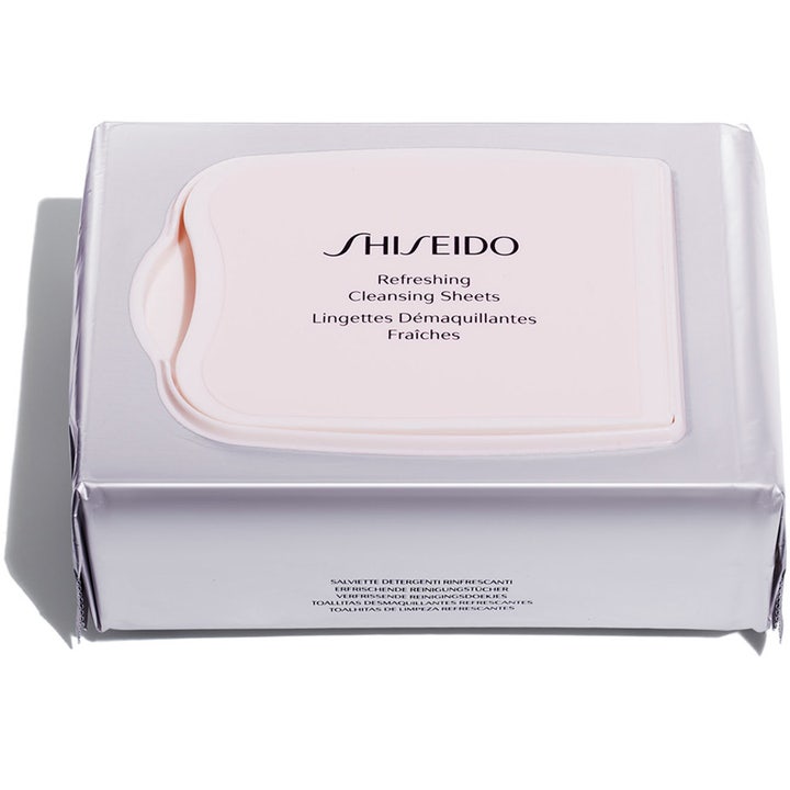 Shiseido Refreshing Cleansing Sheets ansigtsrens i sølvfarvet pakke med lyserødt plastiklåg der fjerner makeup