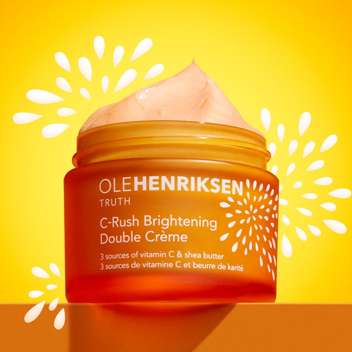Ole Henriksen Truth C-Rush Brightening Double Creme 50 ml ansigtscreme med Vitamin C og ferskenfarvet tekstur.