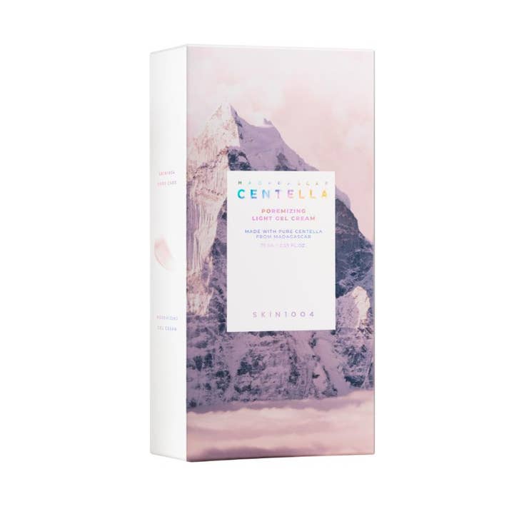 SKIN1004 Madagascar Centella Poremizing Light Gel Cream 75 ml let ansigtscreme i hvid æske med lilla bjergmotiv
