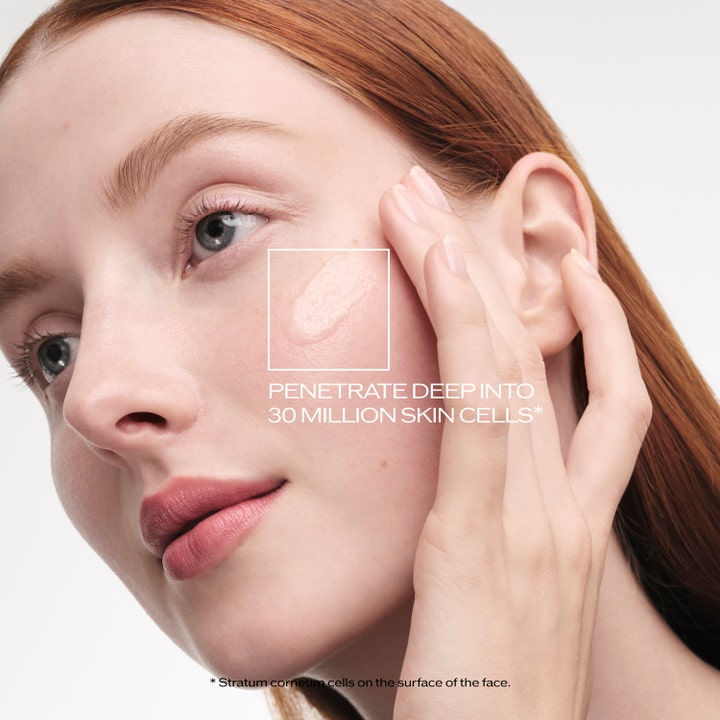 Shiseido Ultimune Power Infusing Concentrate 50 ml serum påføres ansigtet for en styrket hudbarriere