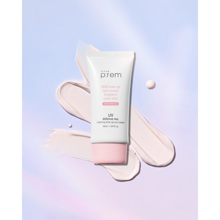 Make Prem UV Defense Me Calming Tone Up Sun Screen 50 ml solcreme til ansigtet med SPF 50 og lyserøde teksturprøver