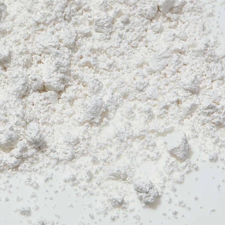 Mario Badescu Pore Minimizer 16 g ansigtsmaske med en hvid krummet pulvertekstur der mindsker porer
