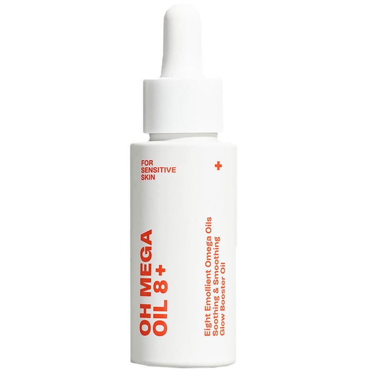 Common Clouds Oh Mega Oil 8+ beroligende ansigtssolie til sensitiv hud i hvid flaske med pipette og rød tekst