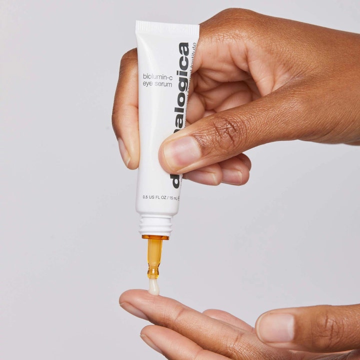 Dermalogica BioLumin-C Eye Serum 15 ml lysnende øjenserum der påføres fra en hvid tube med orange applikatorspids