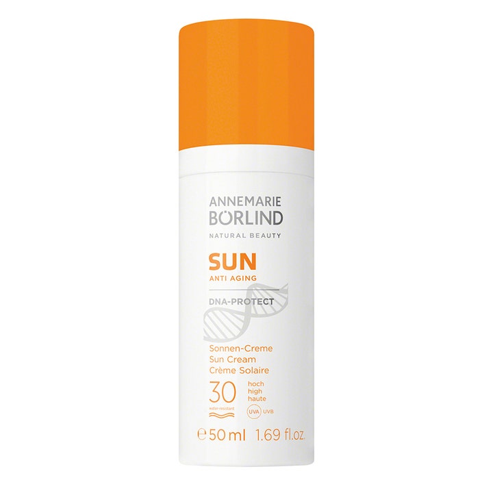 Annemarie Börlind Sun Anti Aging DNA-Protect 50 ml solcreme SPF 30 i hvid flaske med orange låg der beskytter huden