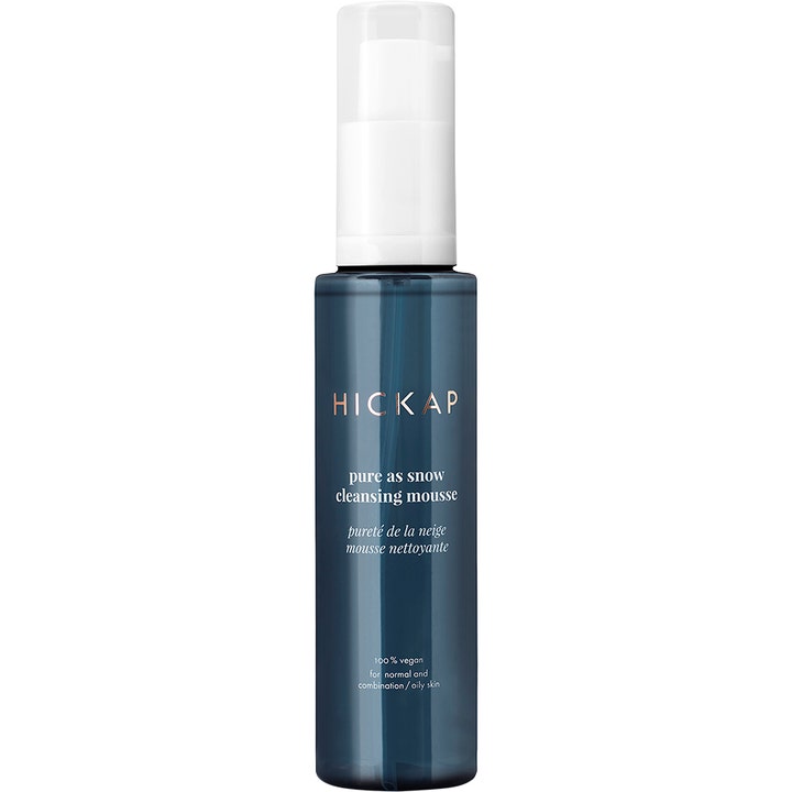 Hickap Pure As Snow Cleansing Mousse 150 ml ansigtsrens i blå flaske med hvid pumpe og låg
