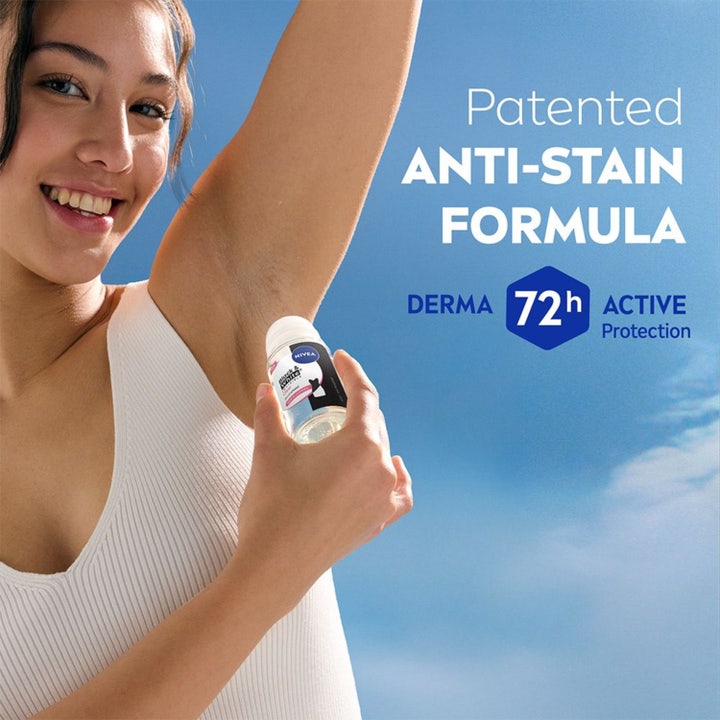 NIVEA Black & White Original 50 ml roll-on deodorant i glasflakon med x5 anti-formel tekstgrafik