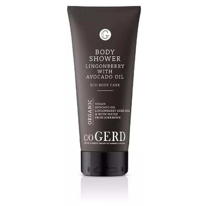 c/o Gerd Body Shower Lingonberry with Avocado Oil fugtgivende bodyshampoo i en mørkebrun tube med hvid skrift.