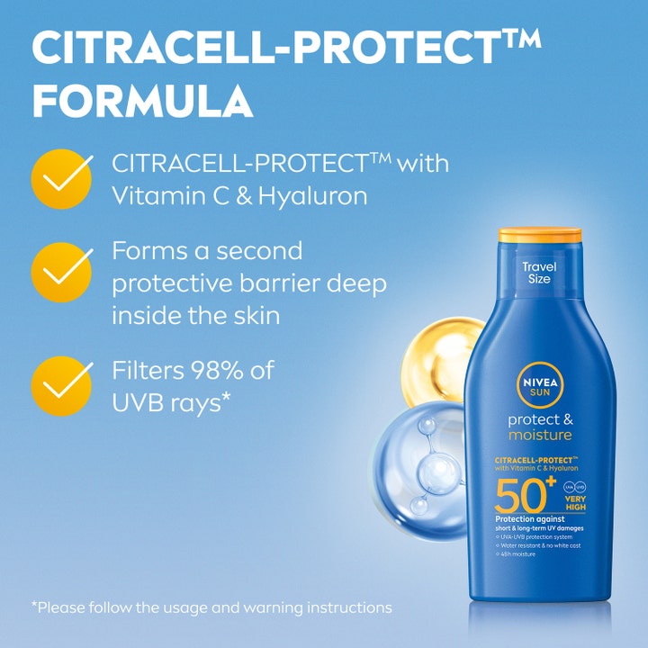NIVEA Sun Protect & Moisture 100 ml fugtgivende solcreme SPF 50+ i blå flaske med Citracell-Protect formel og Vitamin C