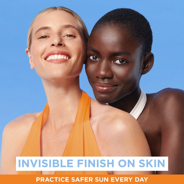 Garnier Ambre Solaire Sensitive Advanced 40 ml solcreme til ansigtet SPF 50 giver usynlig finish på forskellige hudtoner