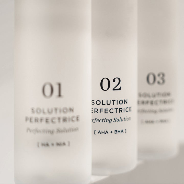 Codage Paris The Perfecting Solution N°03 150 ml eksfolierende toner vist på hvide frostede flasker med tal