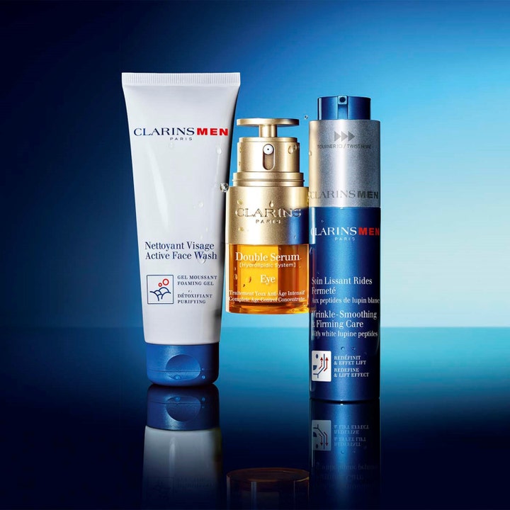 Clarins Clarins Men Wrinkle-Smoothing & Firming Care 50 ml opstrammende ansigtscreme i blå pumpeflaske med sølvtop