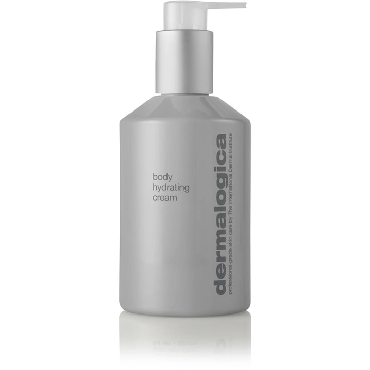 Dermalogica Body Hydrating Cream fugtgivende bodycreme i en enkel grå plastflaske med praktisk hvid pumpe.