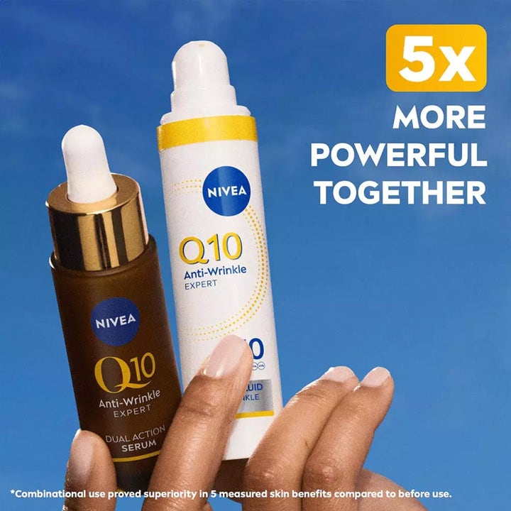 NIVEA Q10 Anti-Wrinkle Expert Daily UV Fluid 40 ml og Dual Action Serum i brune og hvide flasker mod rynker