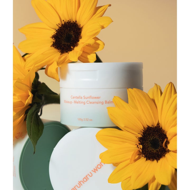 haruharu wonder Centella Sunflower Makeup-Melting Cleansing Balm 100 g fjerner makeup effektivt i krukke med gule solsikker
