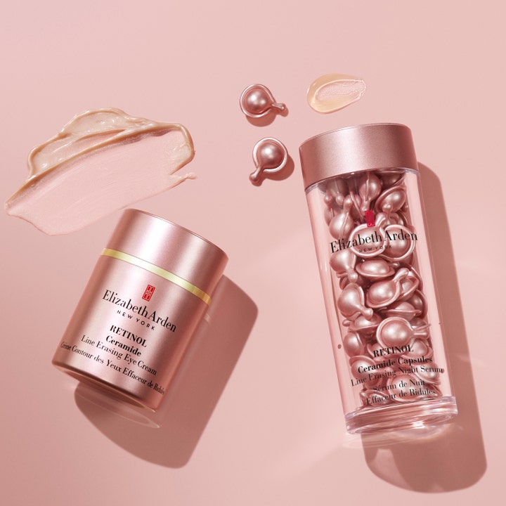 Elizabeth Arden Ceramide Retinol Eye Treatment 15 ml udglattende øjencreme i rosaguld krukke med lyserøde kapsler