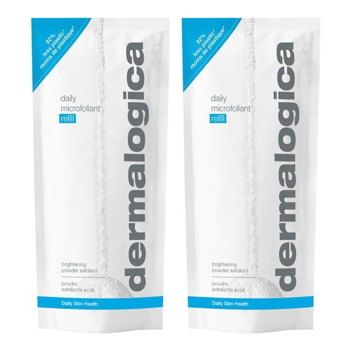 Dermalogica Daily Microfoliant Refill eksfolierende pulver giver glød vist som to hvide poser med blå detaljer