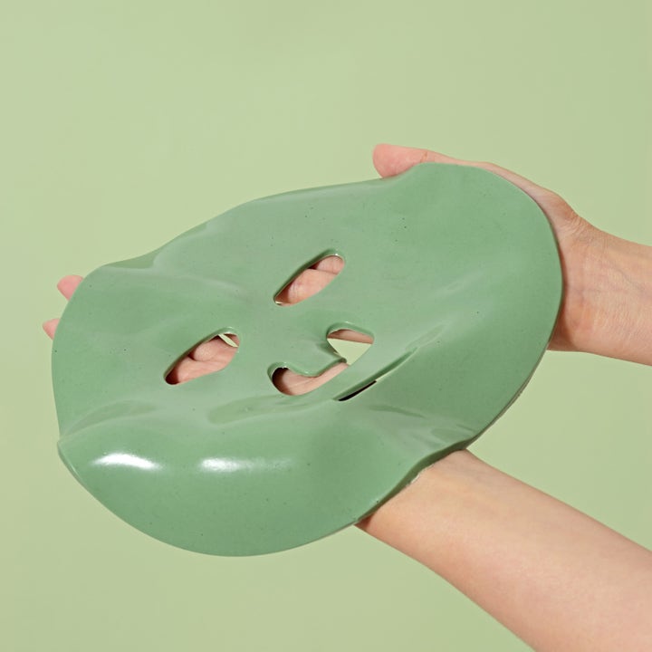 Dr. Ceuracle Expert Spirulina Cooling Modeling Mask 1 stk kølende ansigtsmaske i en tyk grøn gummikonsistens