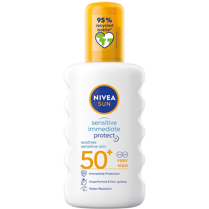 NIVEA Sensitive Immediate Protect 200 ml solcreme beroliger huden i hvid flaske med gult låg og SPF 50+ tekst