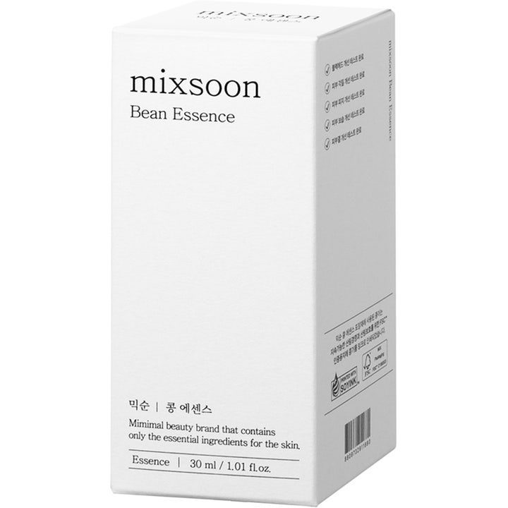 Mixsoon Bean Essence 30 ml eksfolierende essence i en hvid minimalistisk papæske med sort tekst